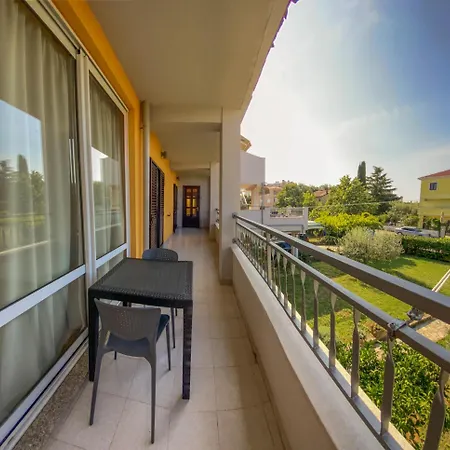 Apartments Malvina Rovinj Exterior foto